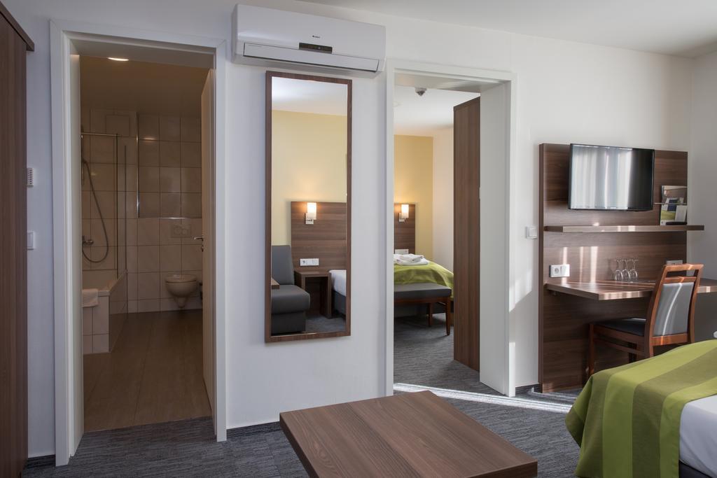 Goethe Business Hotel By Trip Inn Frankfurt am Main Exterior photo
