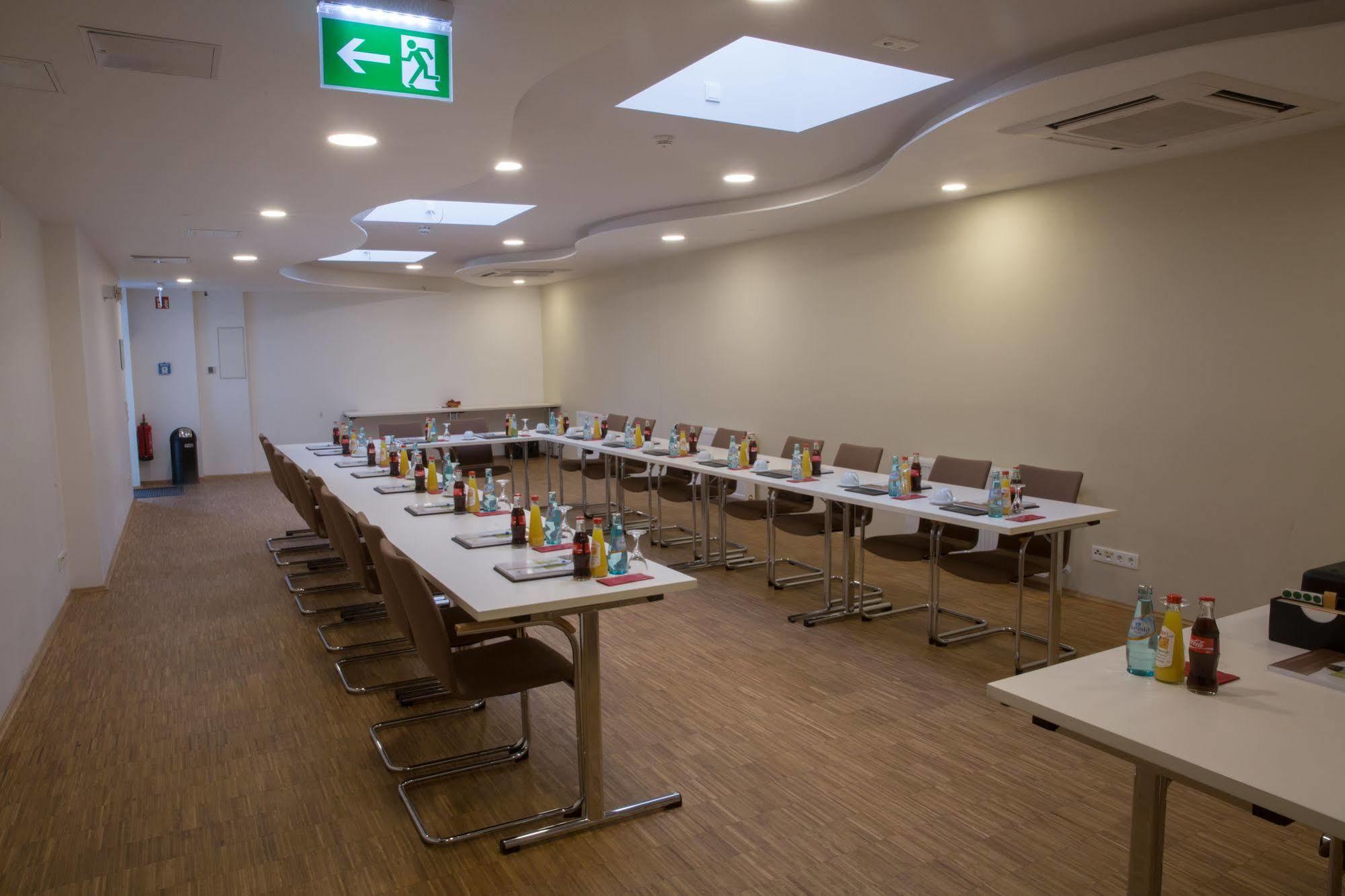 Goethe Business Hotel By Trip Inn Frankfurt am Main Exterior photo